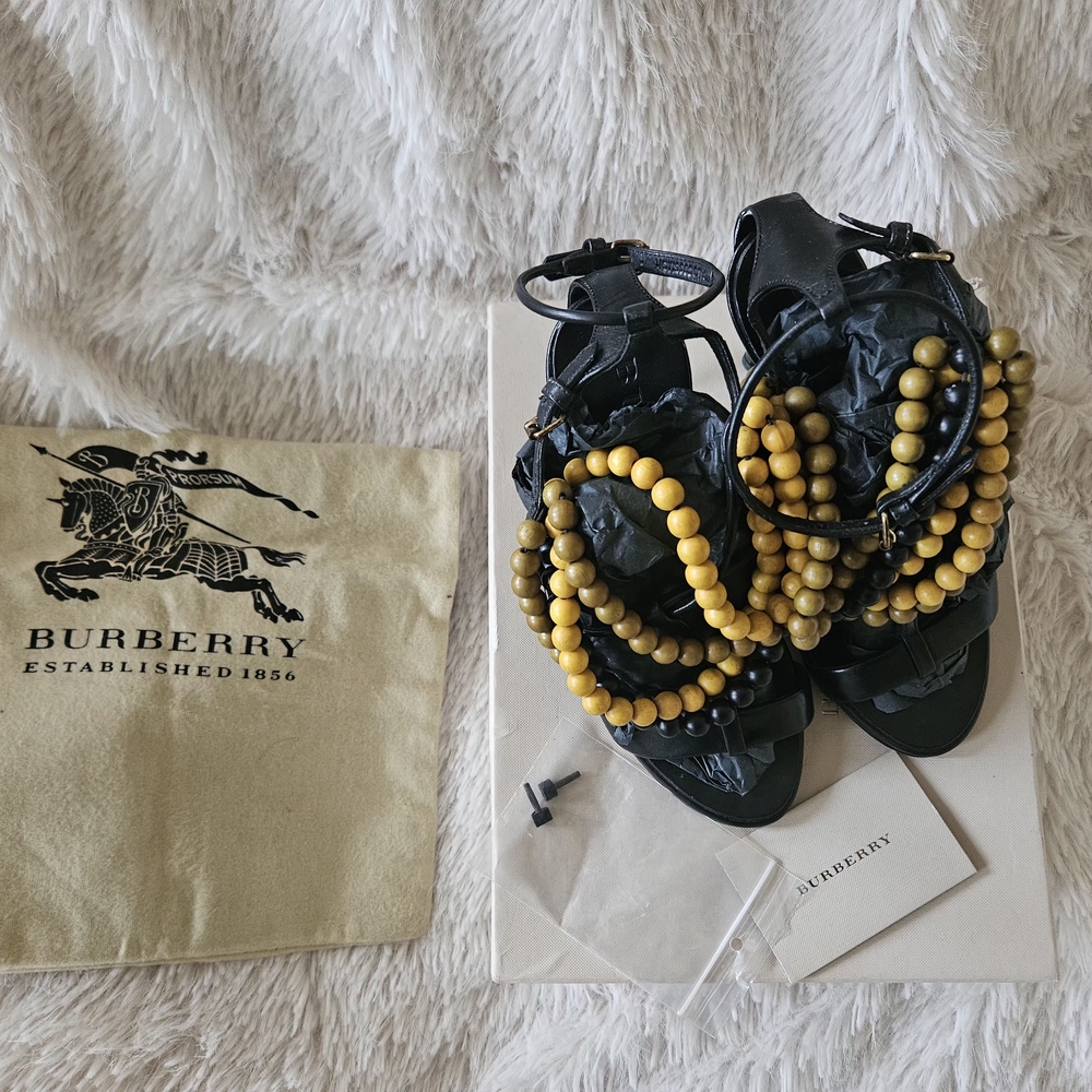 Burberry Yarmouth Sandals | Sz 36 | Authentic | Box + Dust Bag | SOLD OUT!
